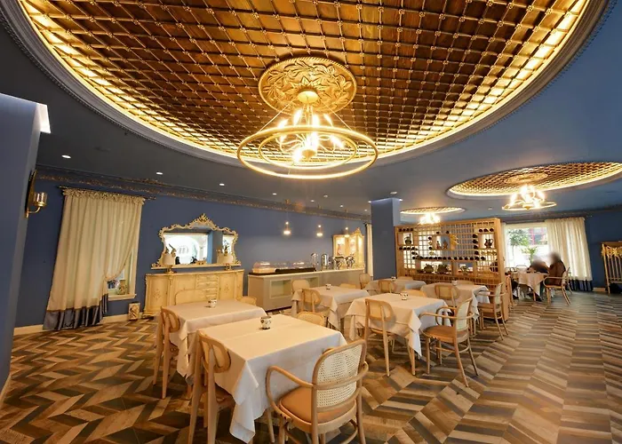 מלון Cocja Boutique 3*